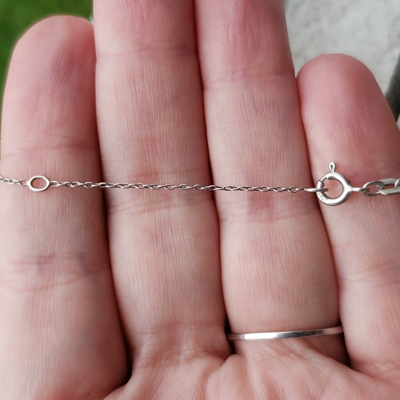 Sterling silver and diamond 💎 initial necklace - Picture 2 of 3